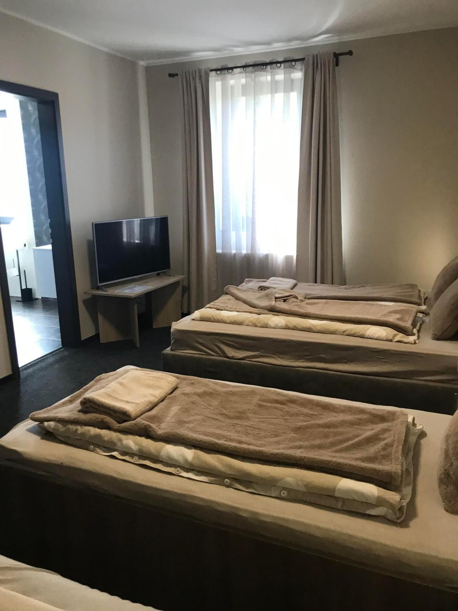 Pihenj Meg Vendégház Nyíregyháza Esterno foto